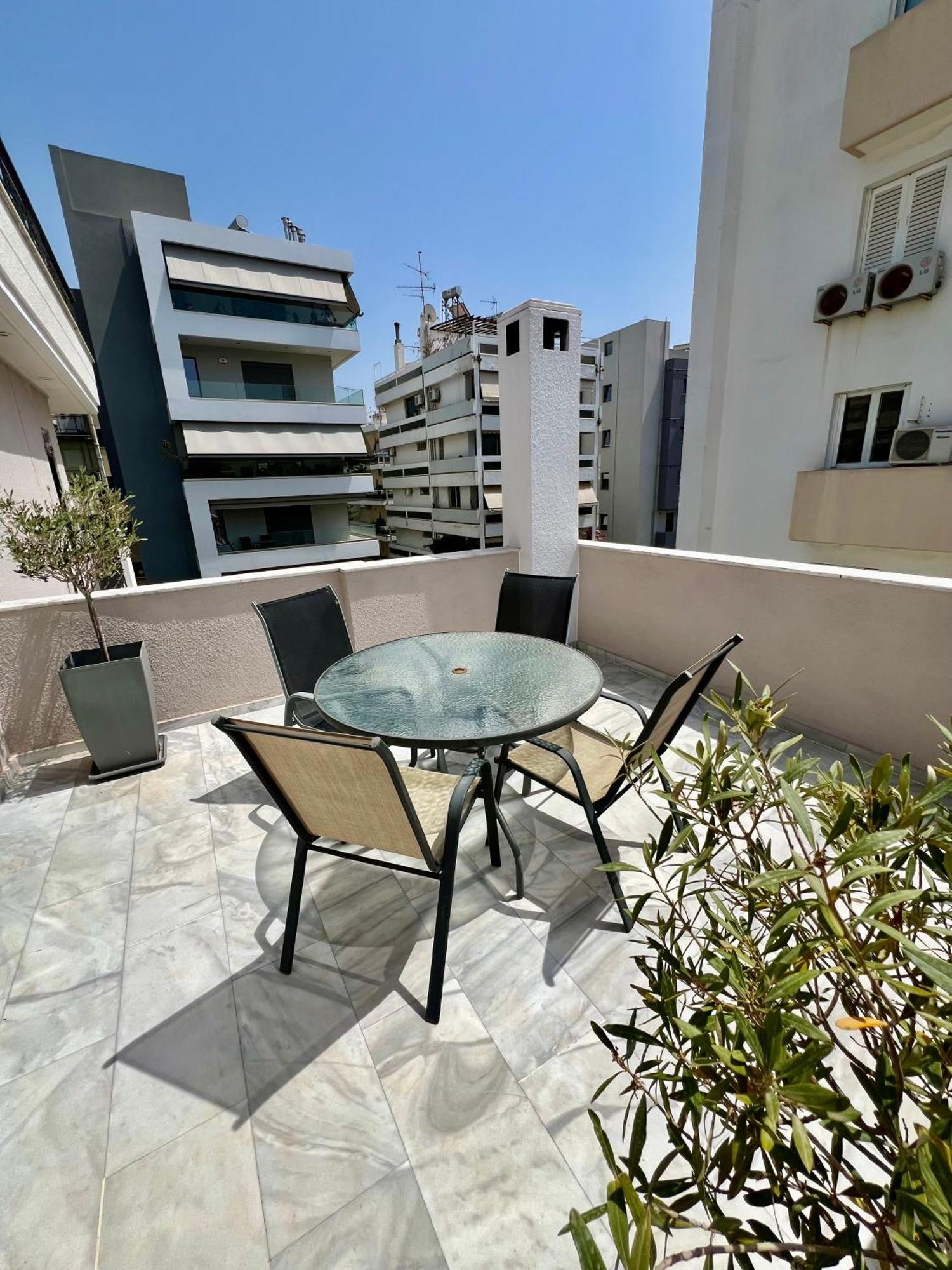 Brand New Brilliant Apartment At Athenian Riviera ภายนอก รูปภาพ